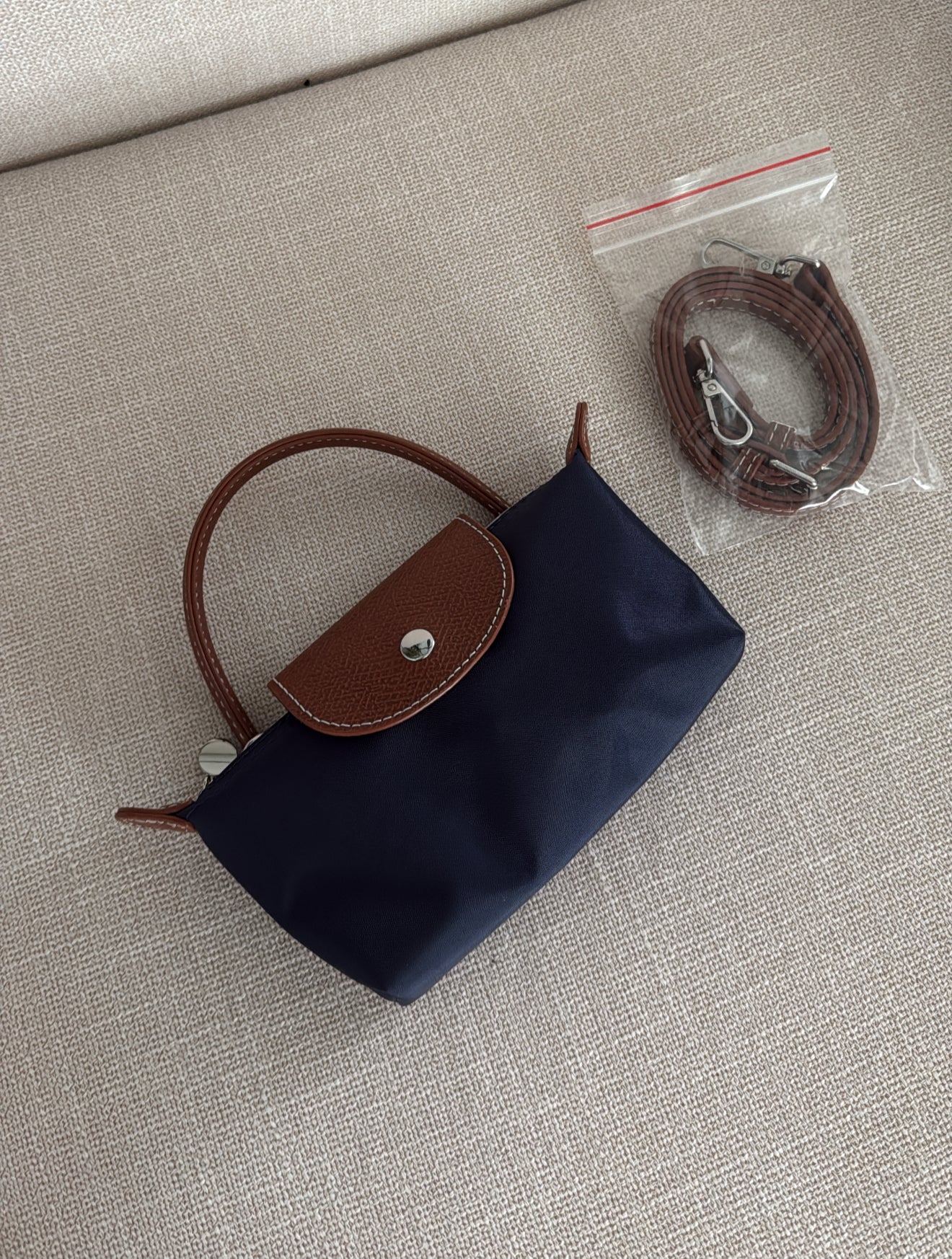 Pouch mini crossbody bag