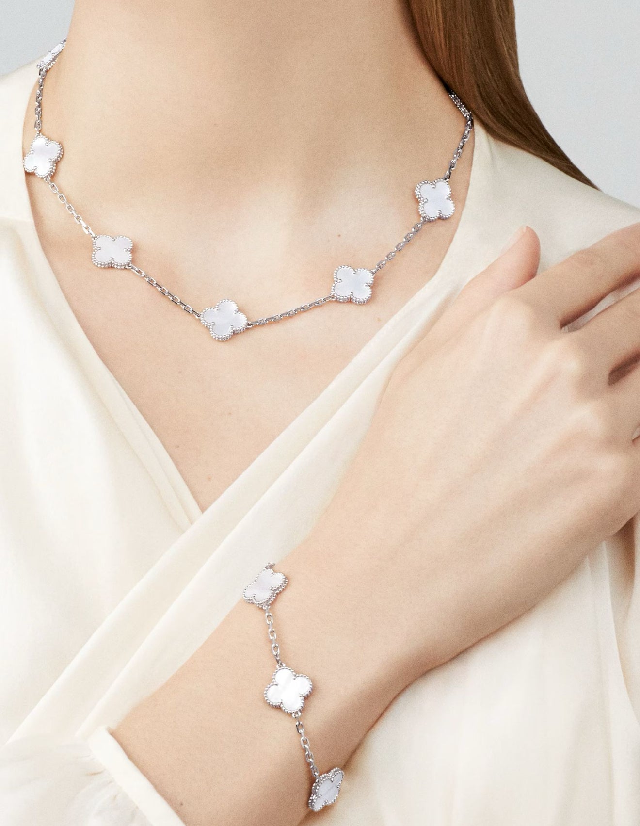 Flower necklace