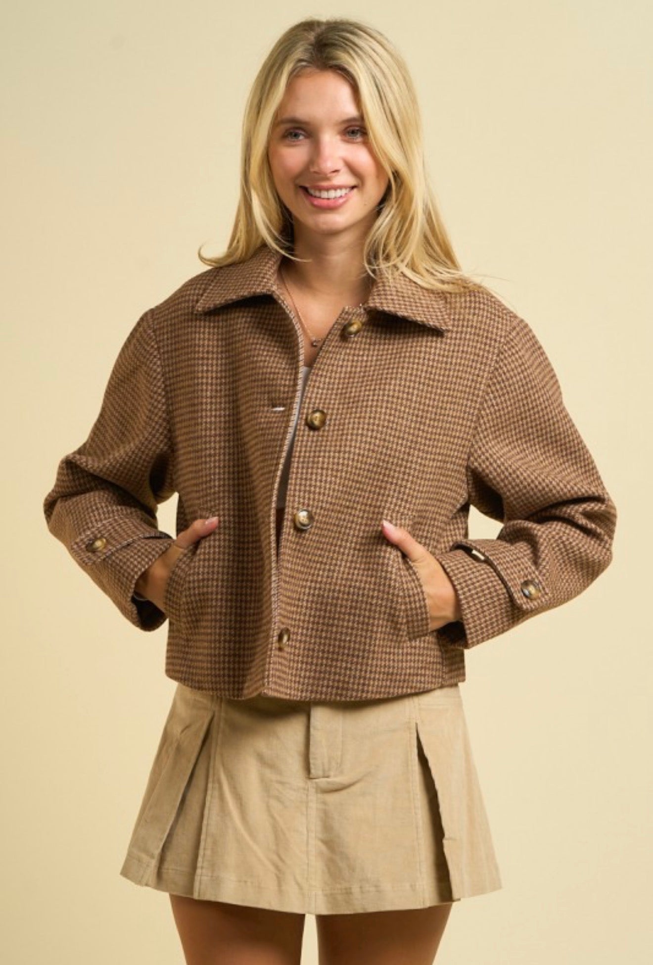 Houndstooth cropped jacket