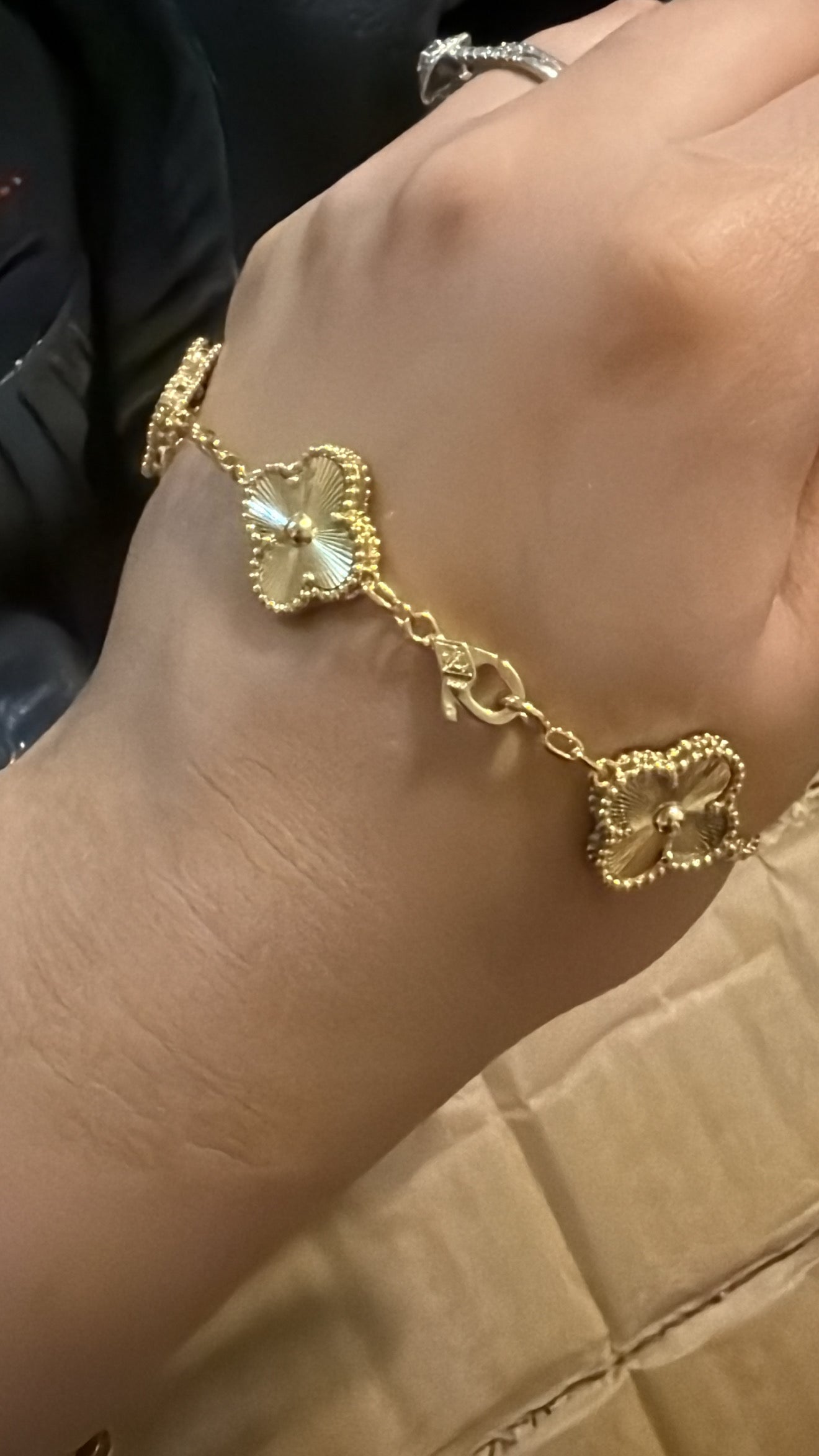 Flower bracelet