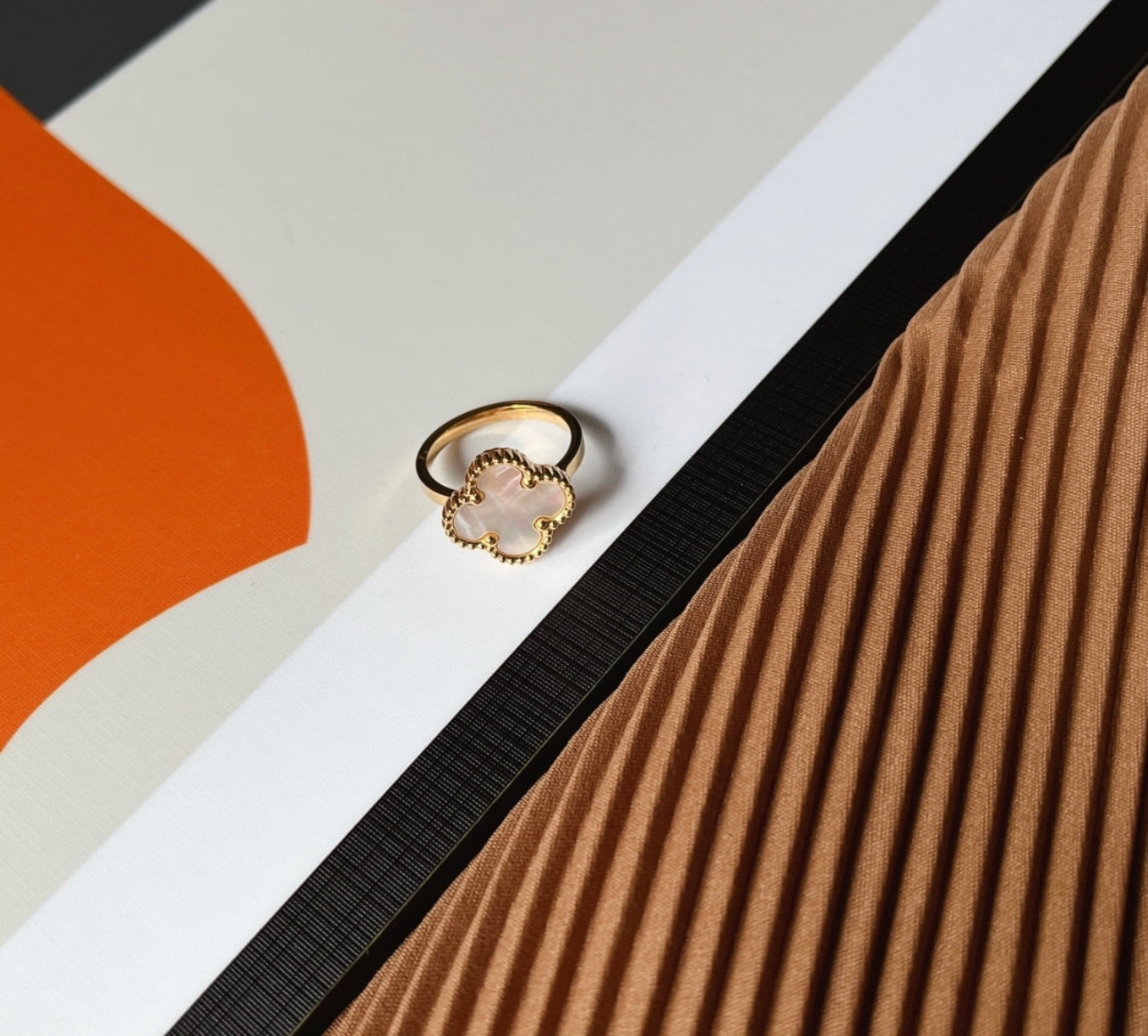 4 leefs rings