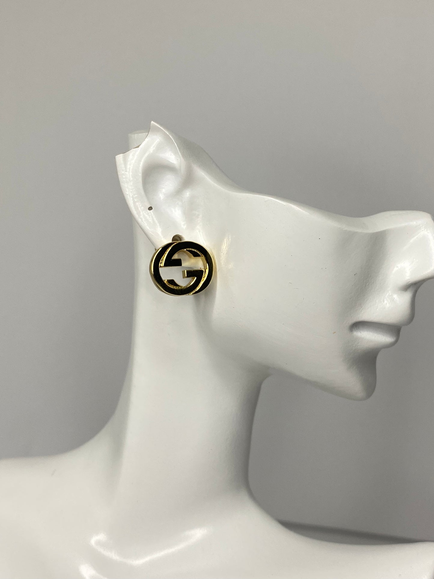 GG earrings