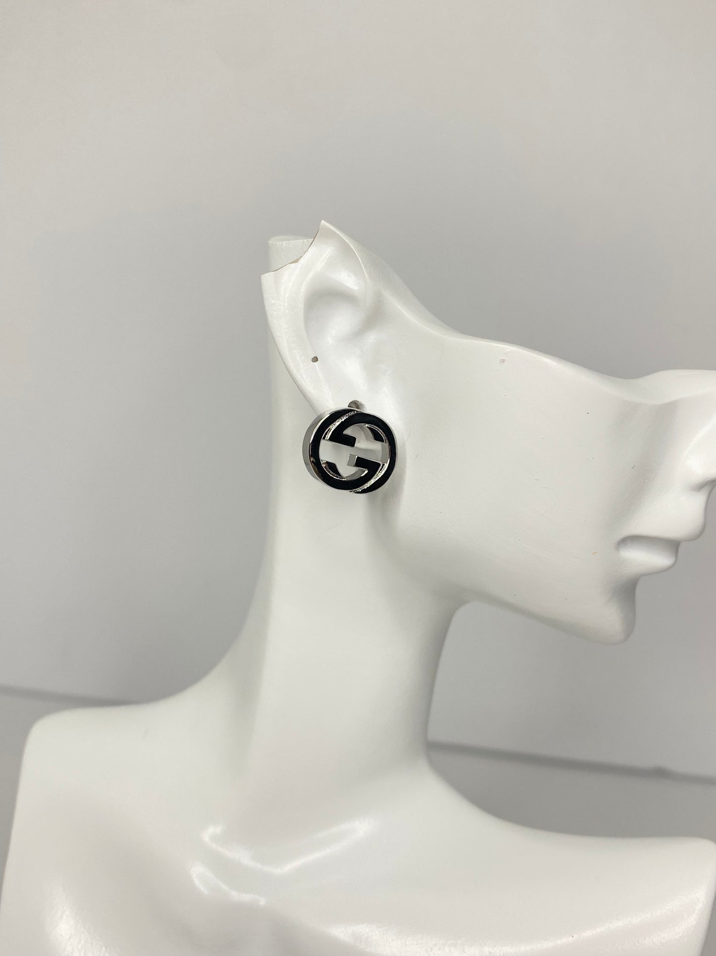 GG earrings