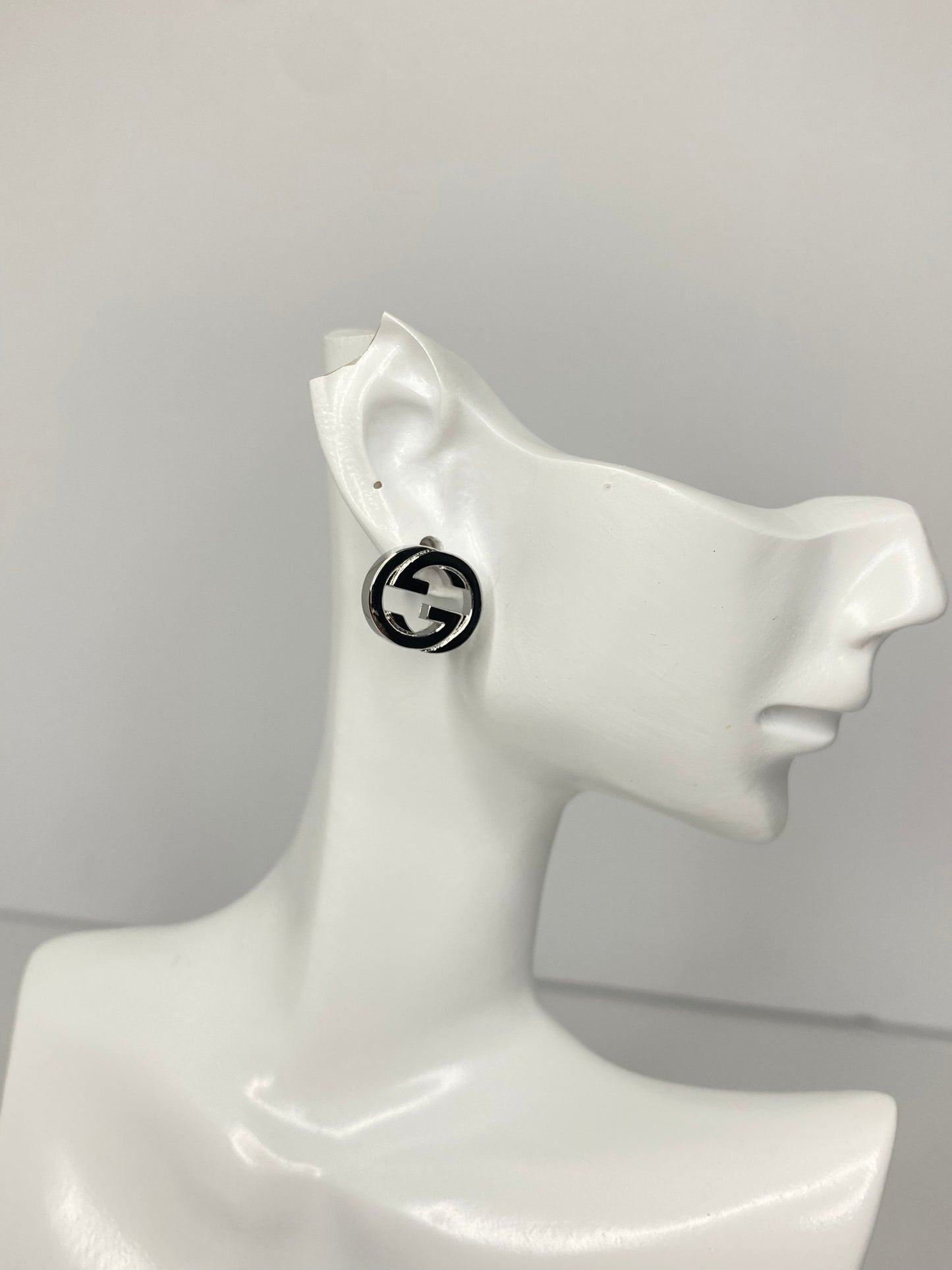 GG earrings
