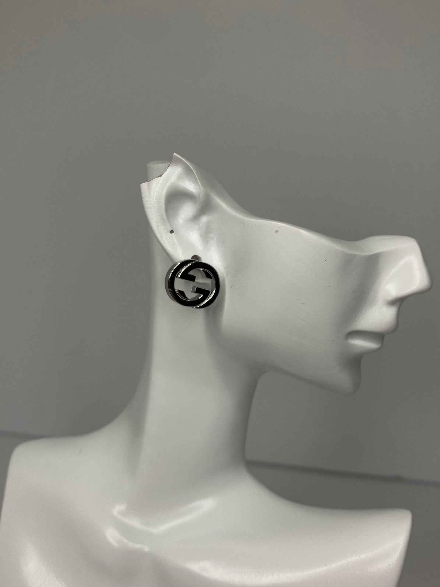 GG earrings