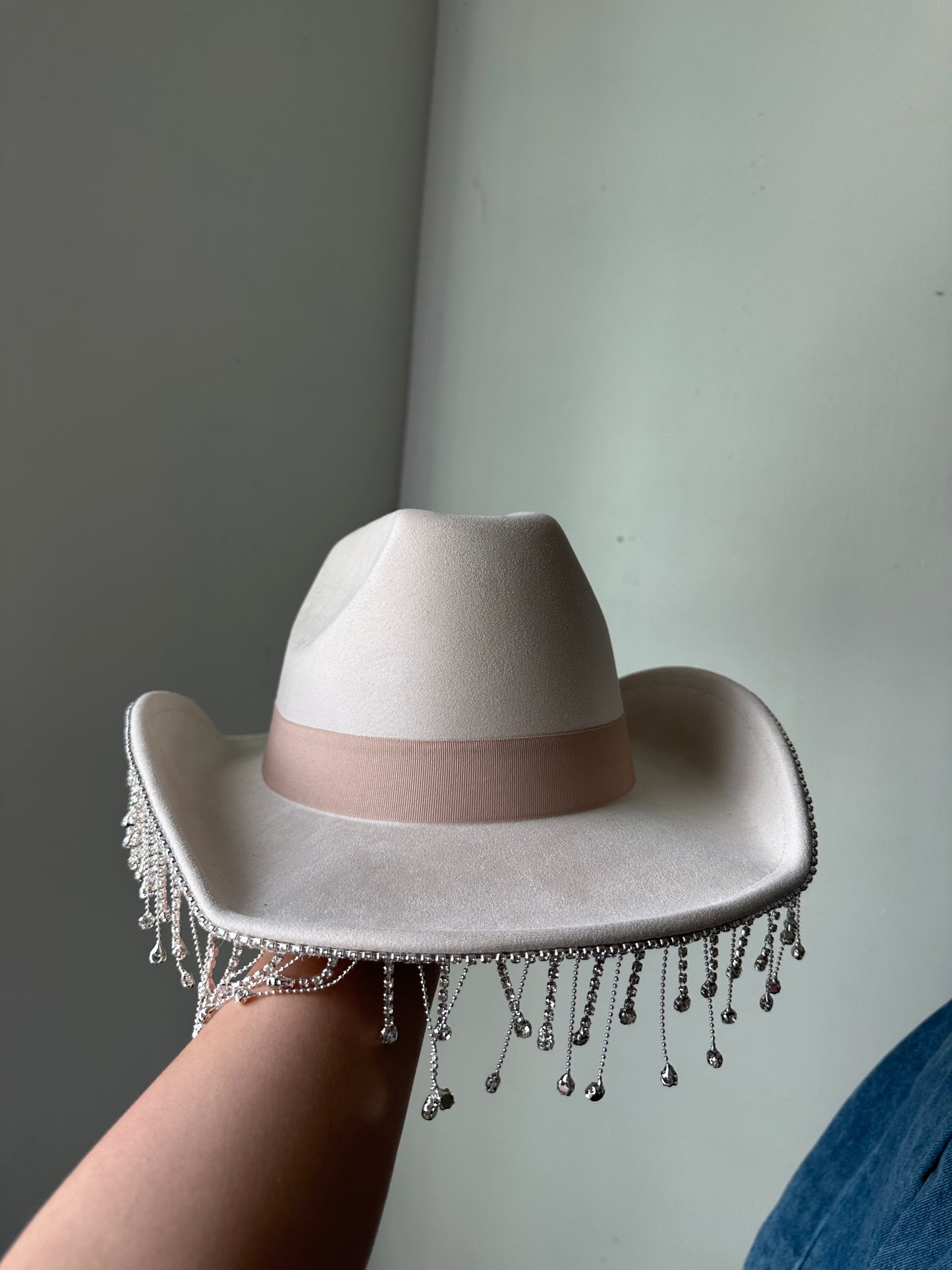 Sombrero de diamantes de imitación