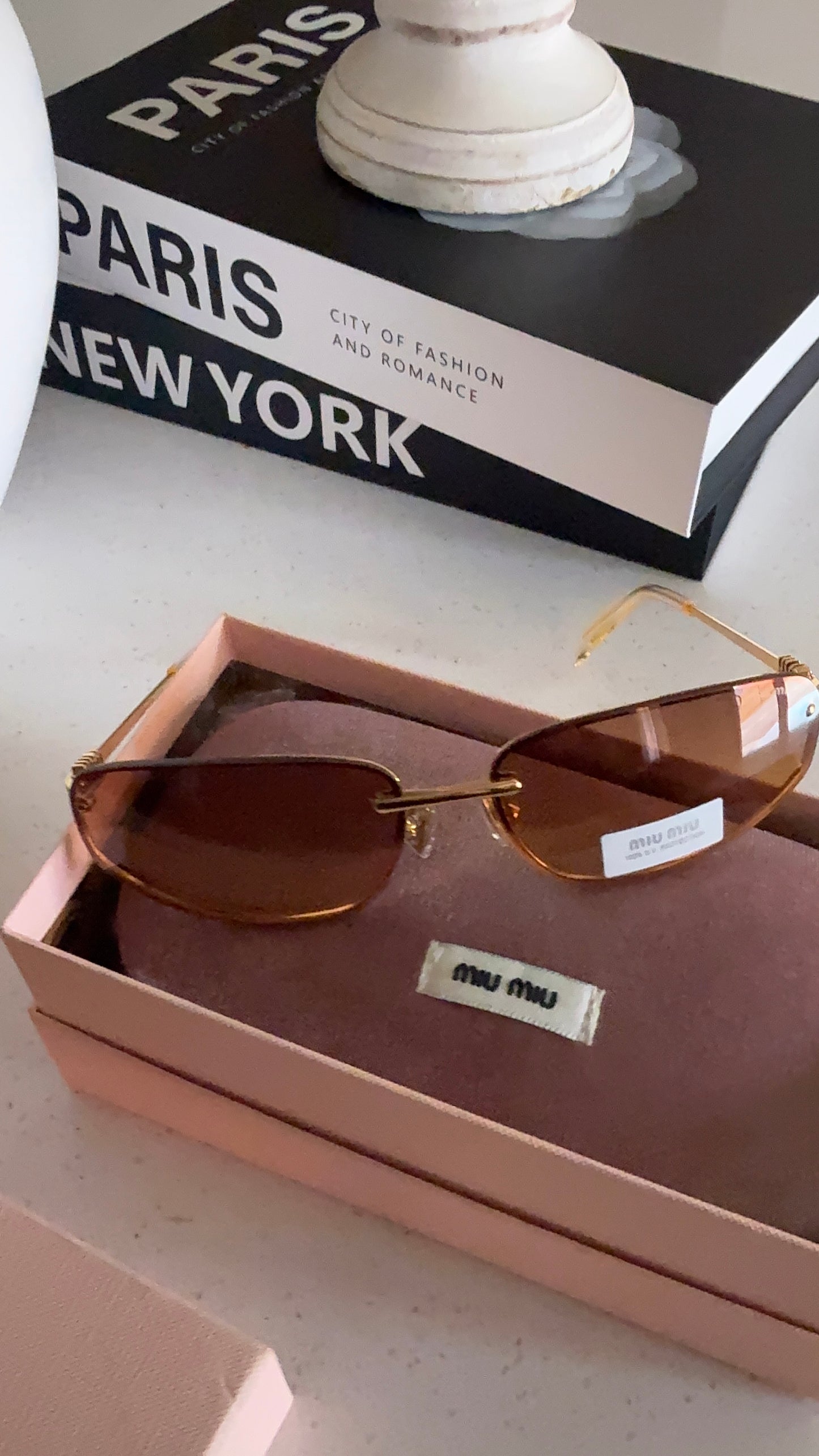 Muy muy sunglasses