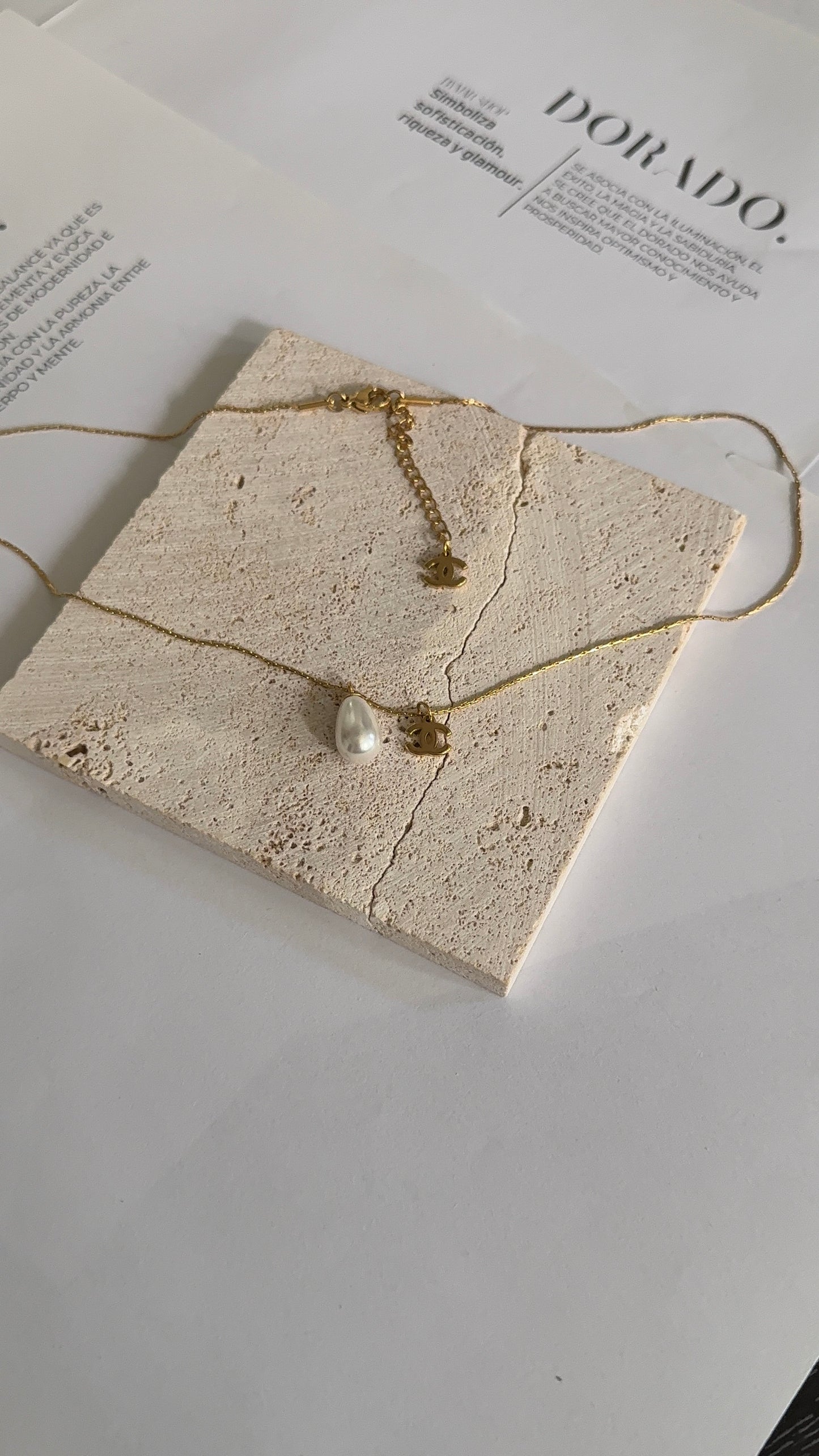 Chantel pearl necklace