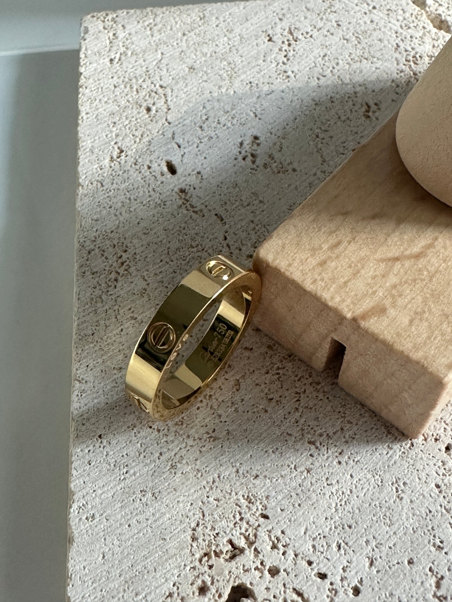 Cloe ring