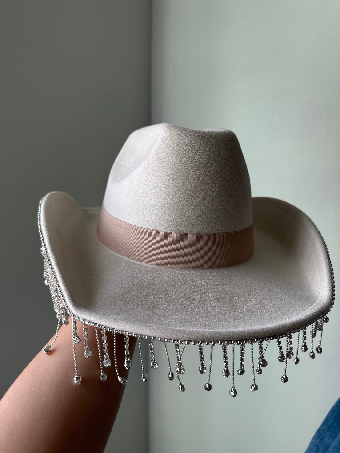 Sombrero de diamantes de imitación