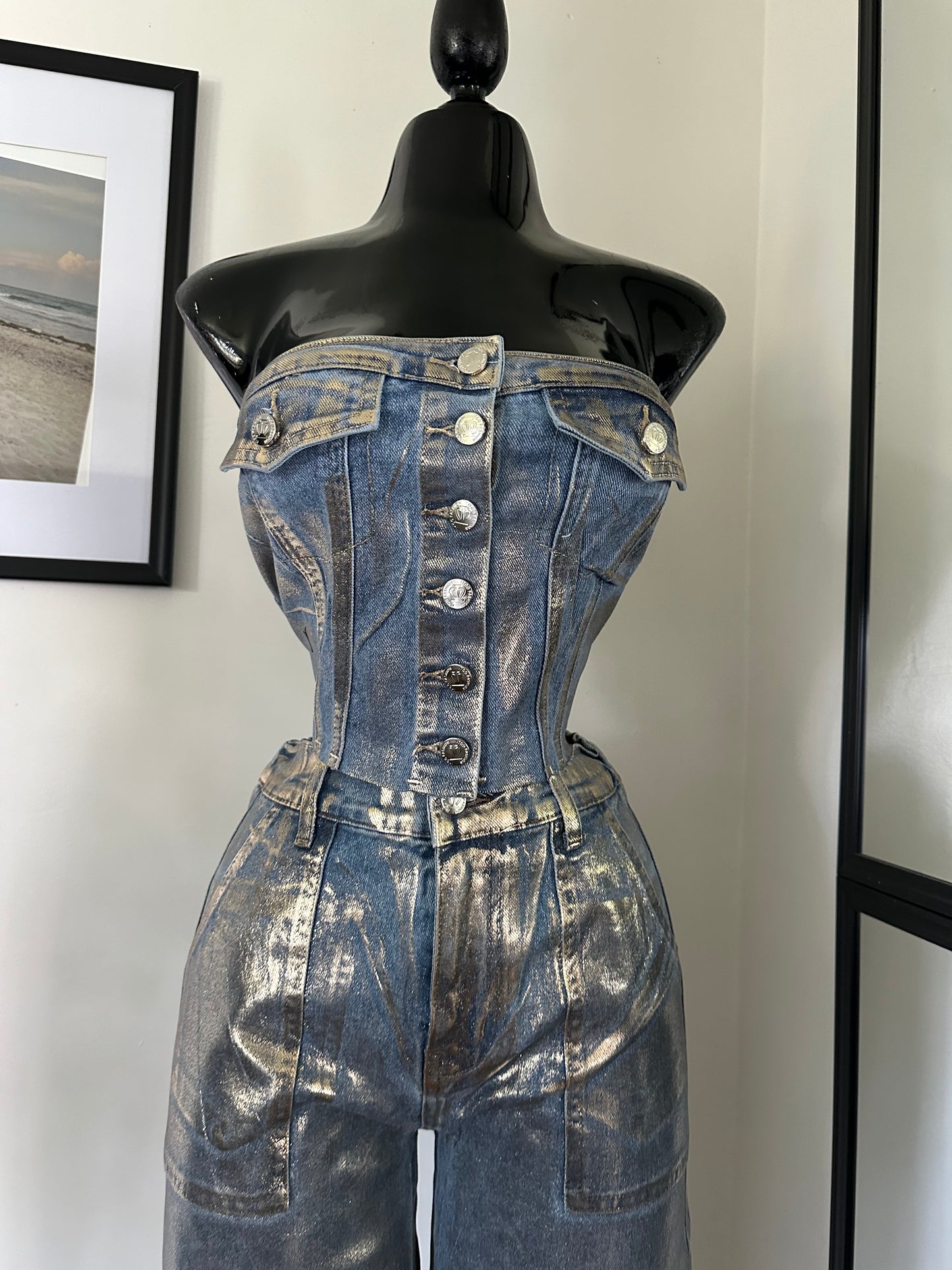 Conjunto oro + denim