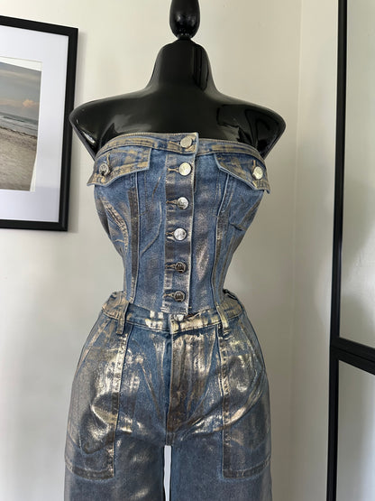 Conjunto oro + denim