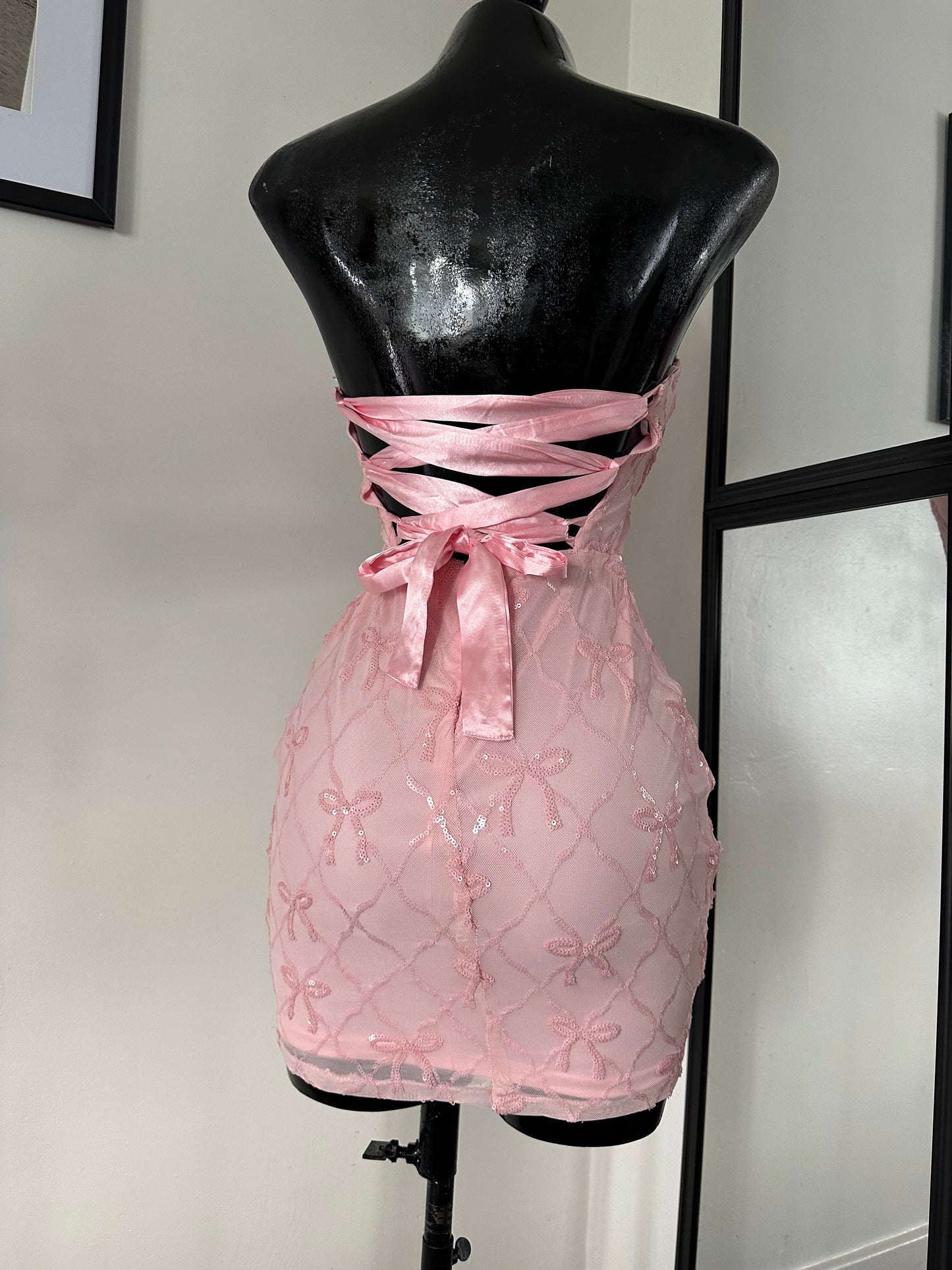 vestido moñitos