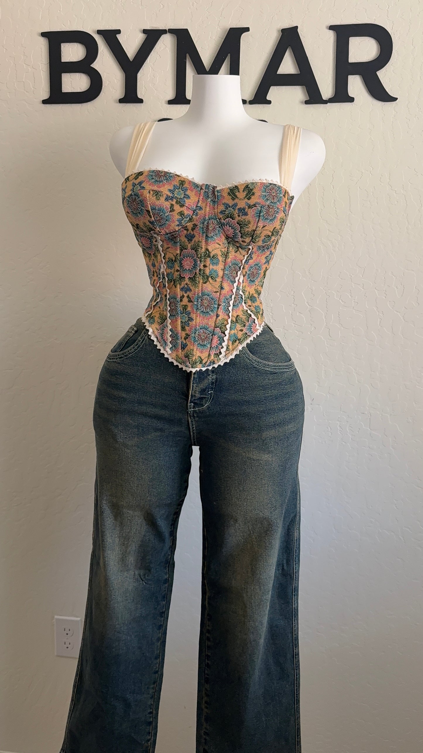 Jean lowrise