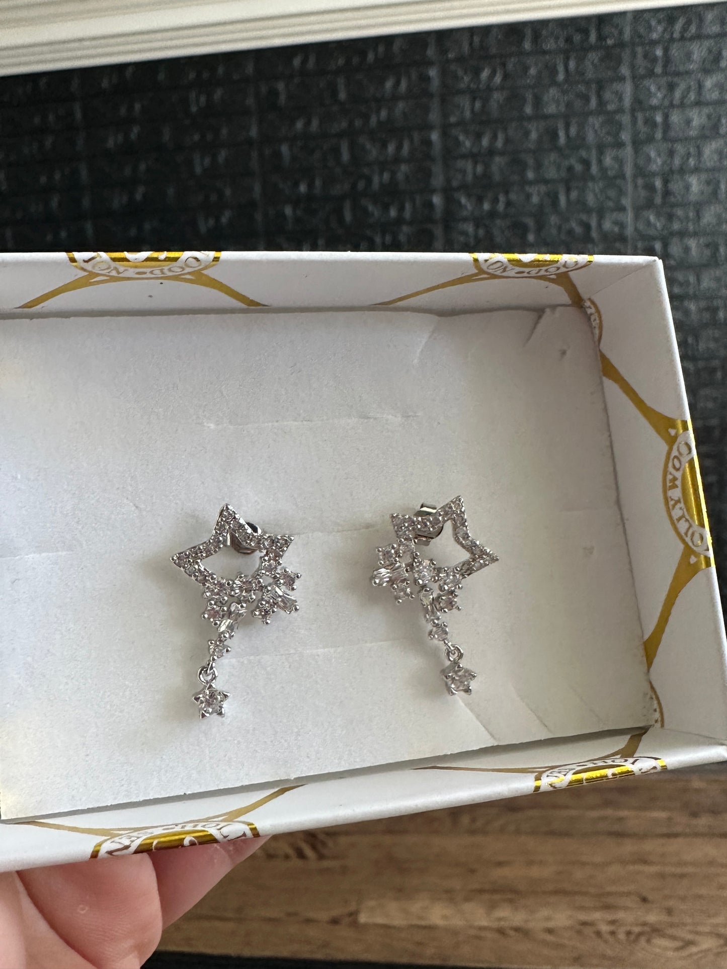 Crystal star earrings