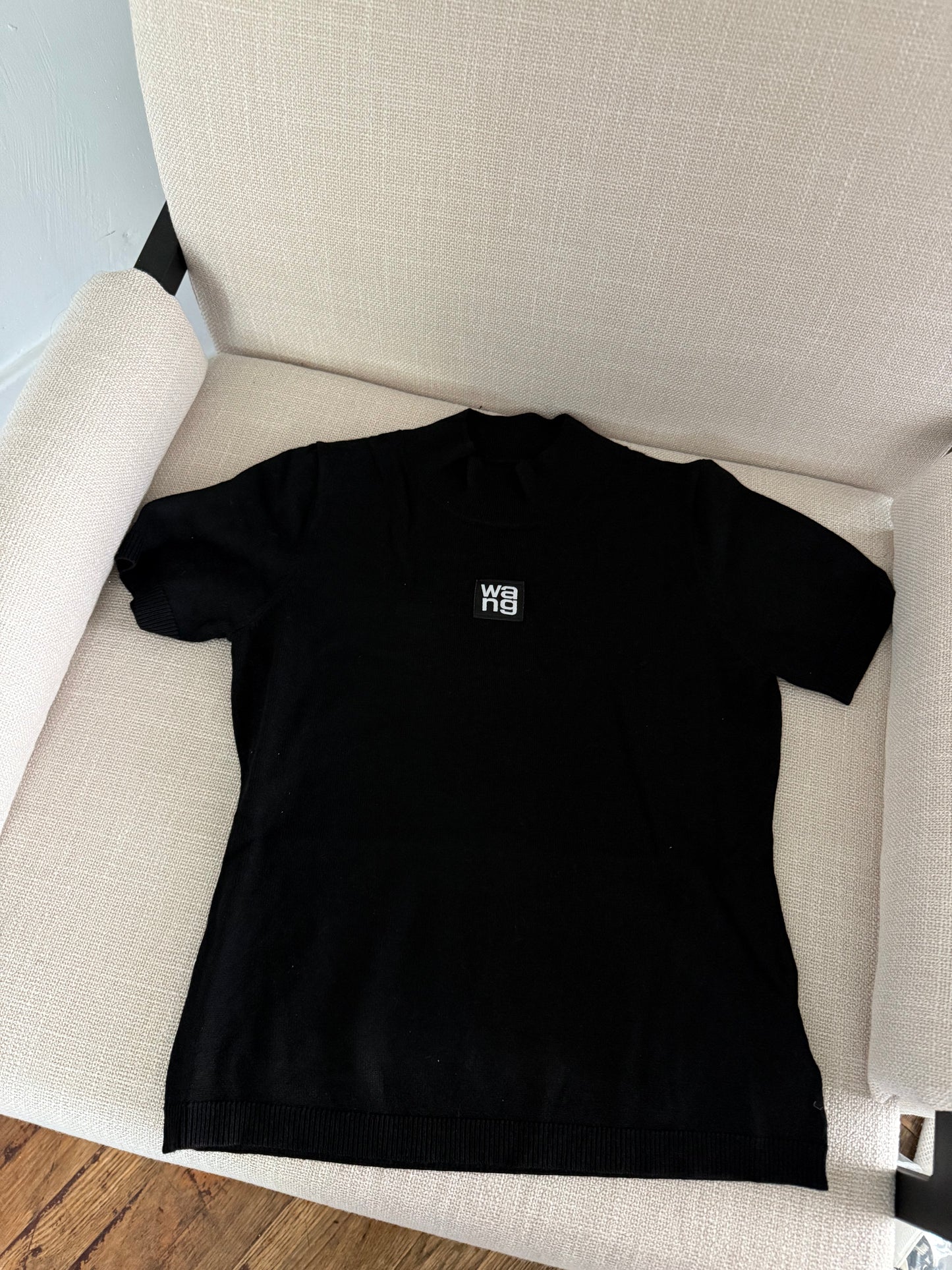 Wng top (black )