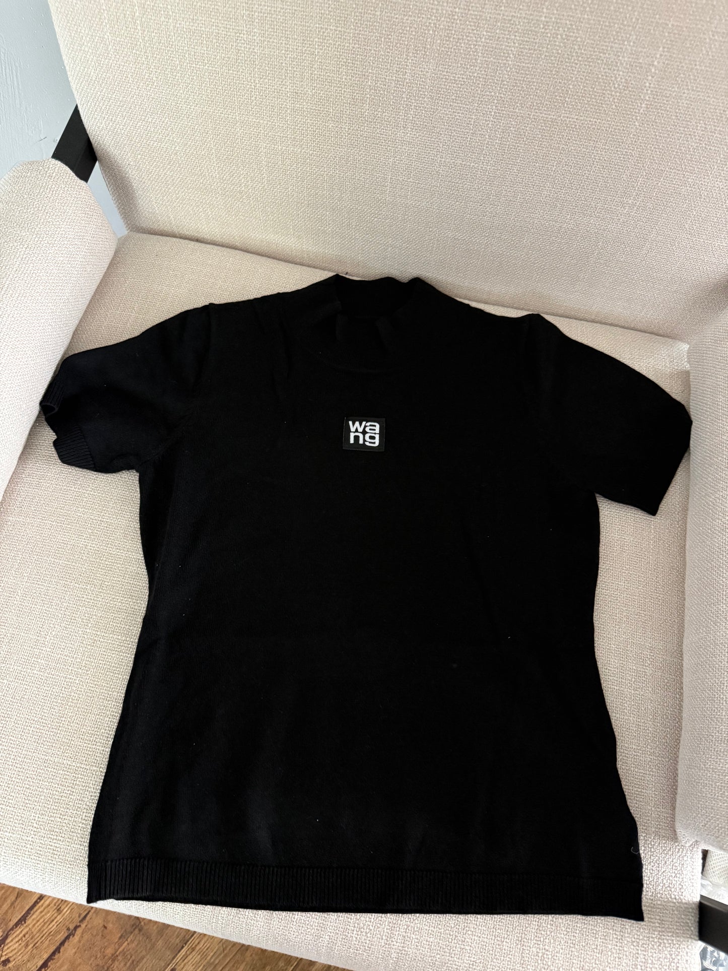 Wng top (black )