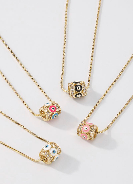 Collar de ojos