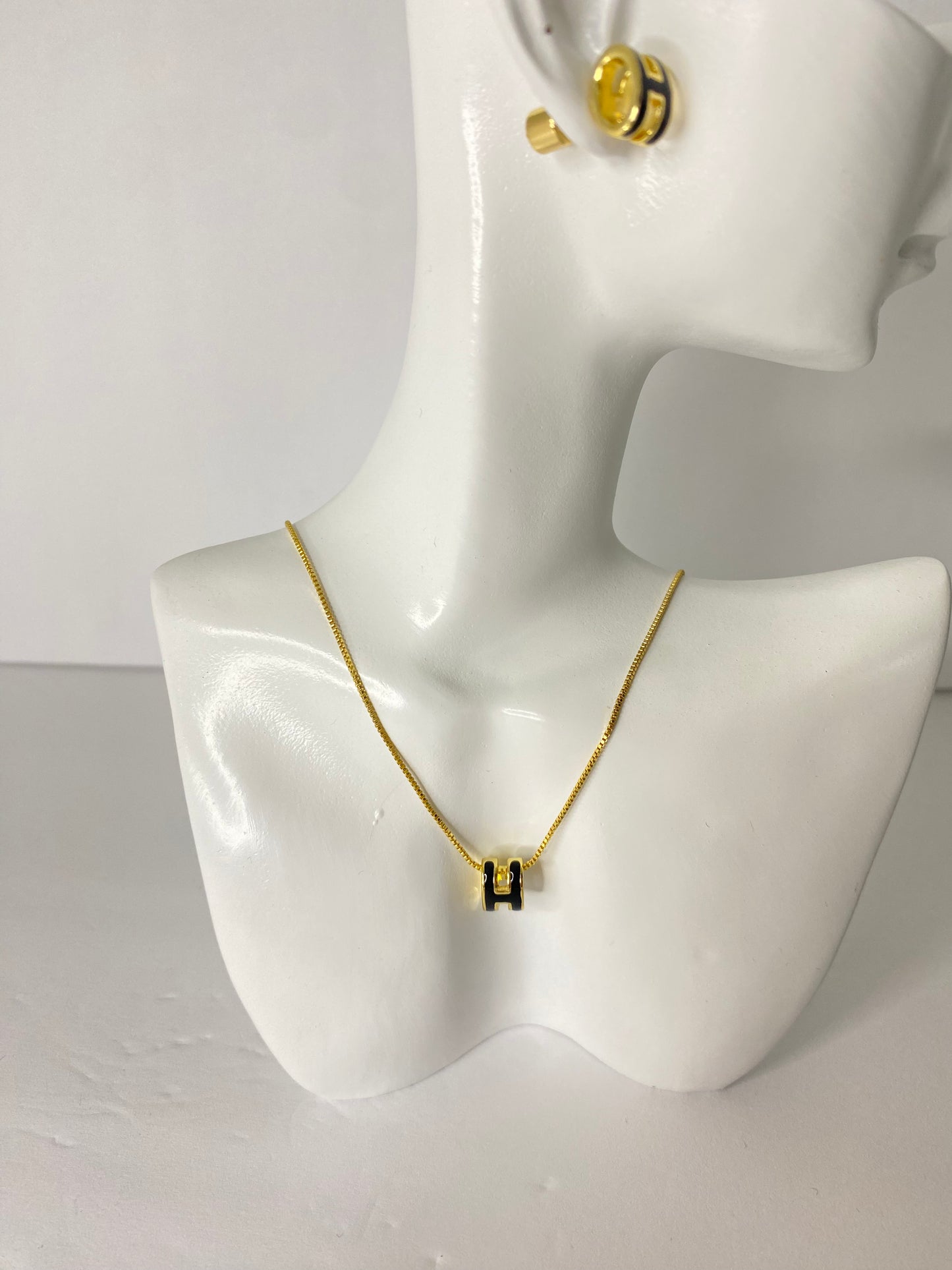 H necklace